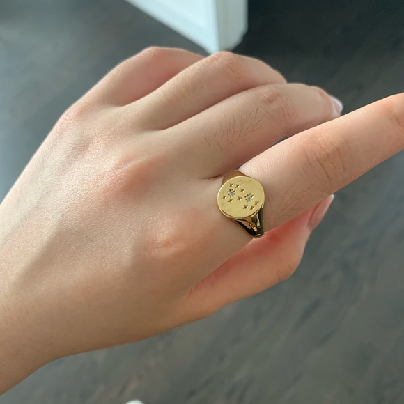 Mejuri Scorpio Ring Gold Vermeil Size 7 
